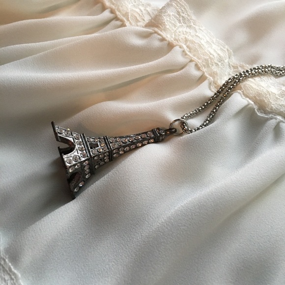 Paris Eiffel Tower Necklace - Picture 1 of 11